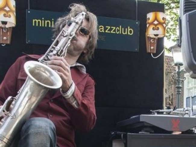 Sax and Tracks / Sax DJ solo