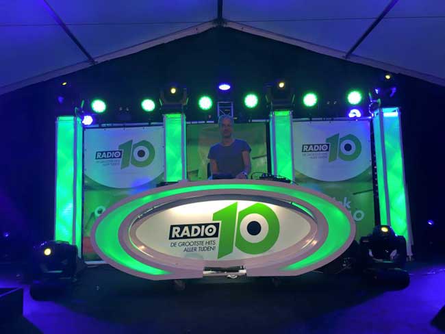 Radio 10 drive-in Show