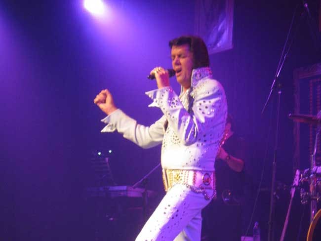 Elvis Tribute Artist Richard