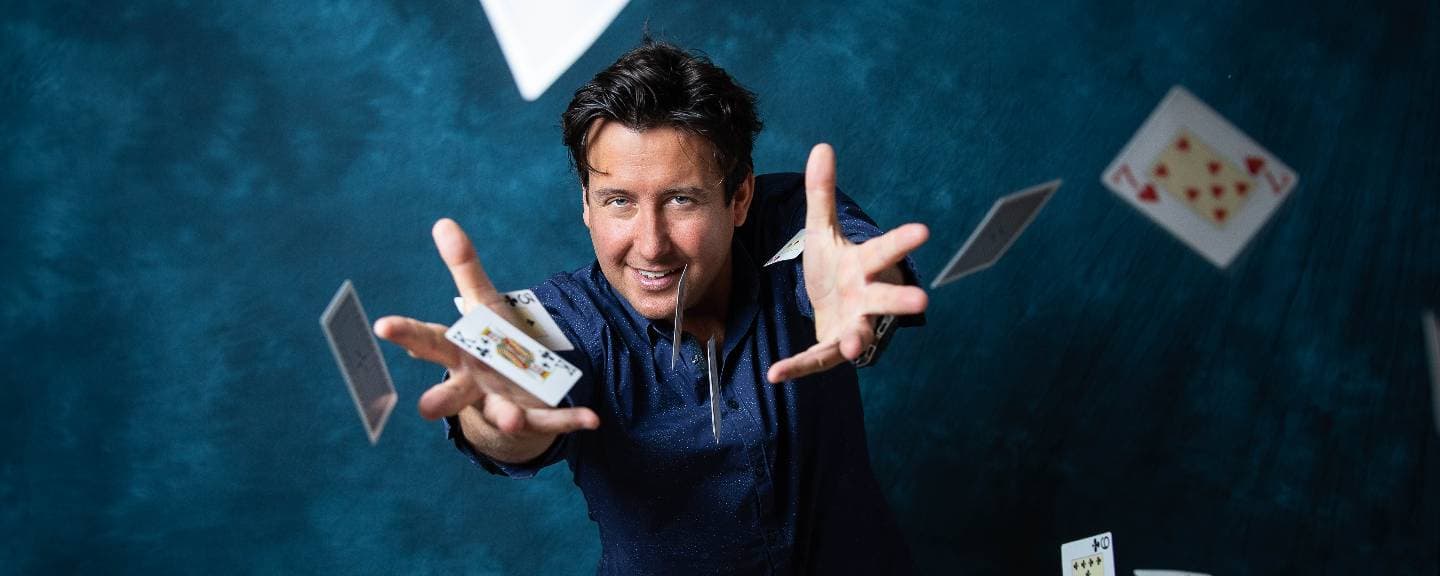 Renzo Kazàn – The Magic man