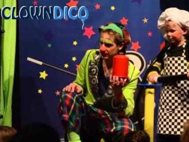 Clown Dico en de mysterieuze kist