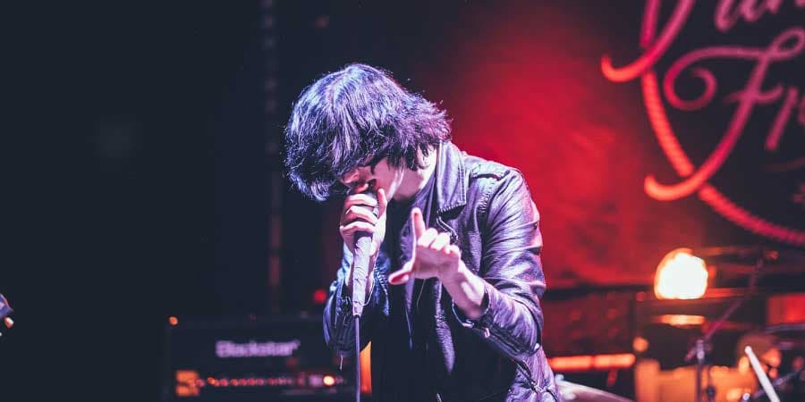 Zanger boeken voor clubavond