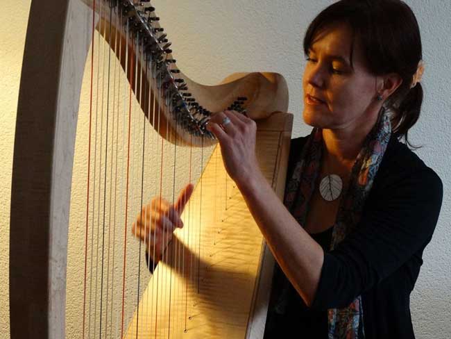 Harpiste Lies Joosten