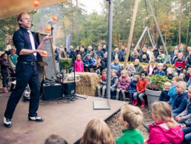 Straattheater: magic & circus