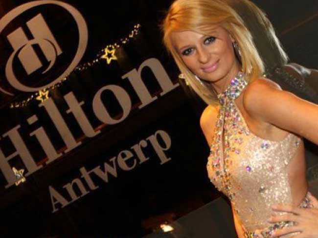 Paris Hilton look a like