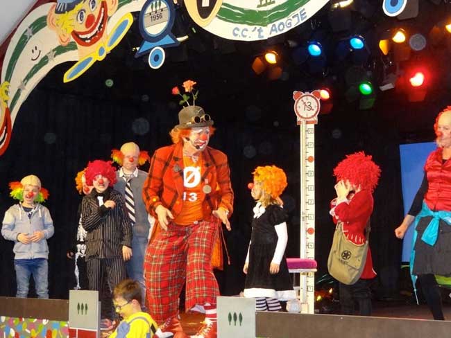 Clown Snørre Kindershow Muzikale Clown