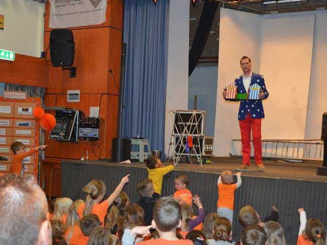 Kindershow Tovenaar Pinpadina