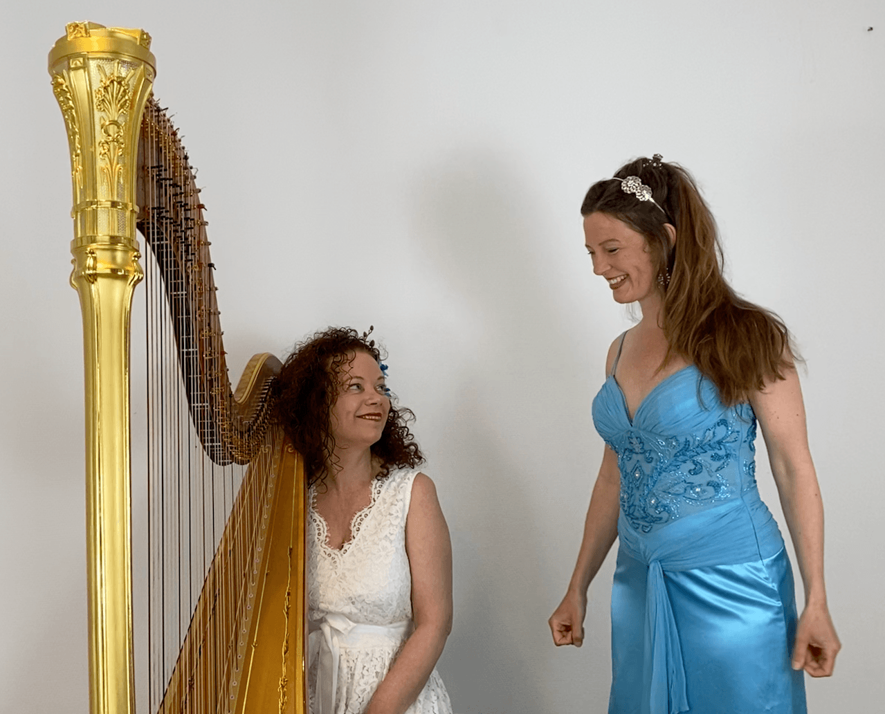 Classical Concert by duo Carmina: harp and songs