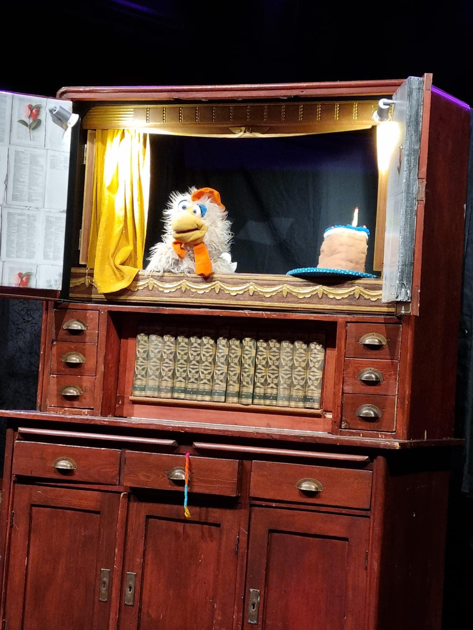 Feest in de Poppenkast!